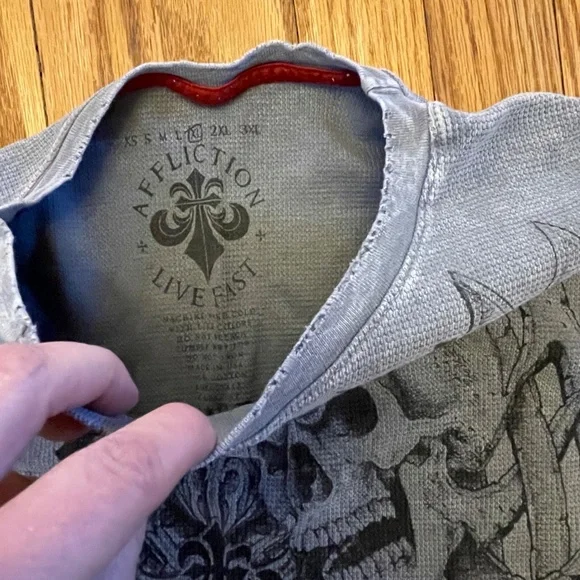 Mens Vintage Affliction Live Fast Valhalla Thermal Shirt, XL, Skulls EUC - Picture 6 of 6